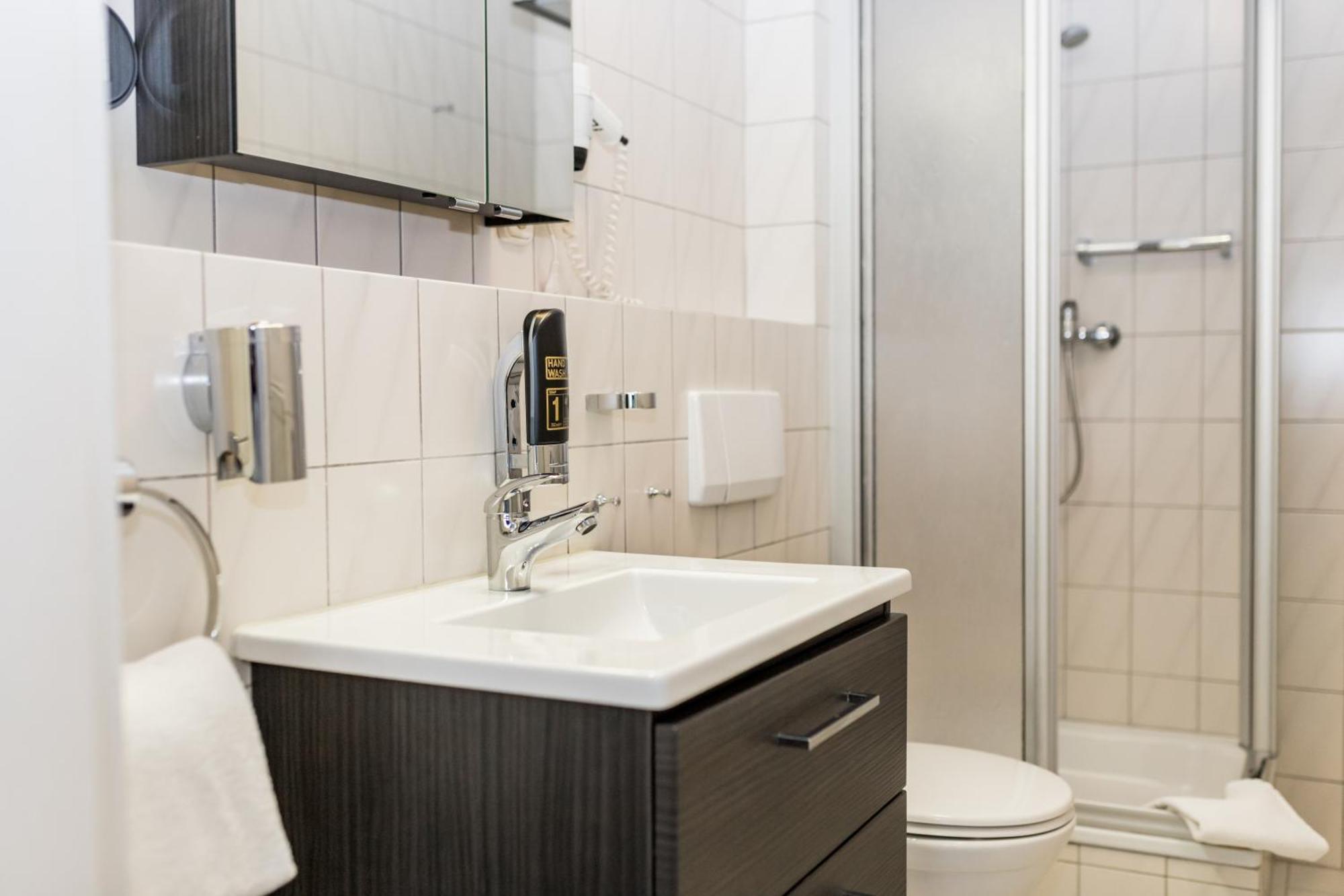 באד ברטריך Kurhotel Quellenhof מראה חיצוני תמונה